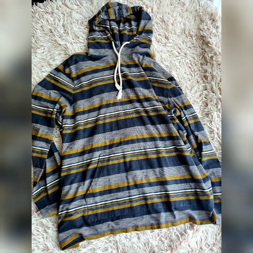 Hooded long sleeve